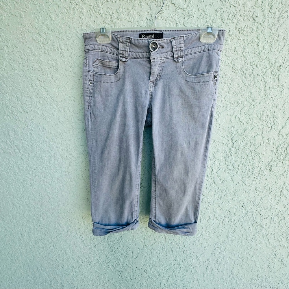 Kohl’s Rewind juniors 5 gray capri midrise jeans summer back to school outfit